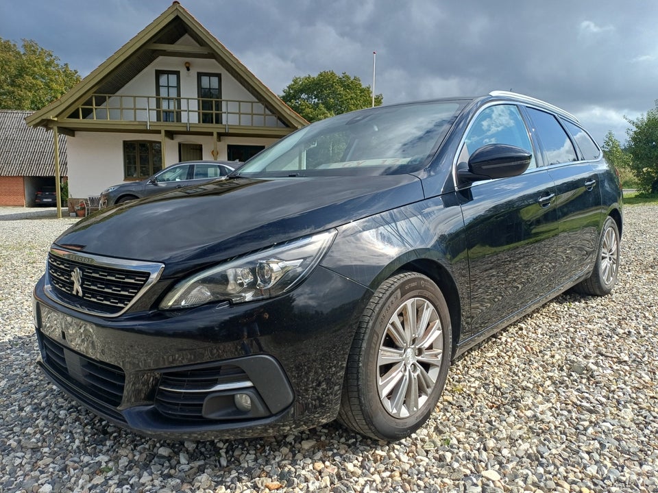 Peugeot 308 1,5 BlueHDi 130 Allure Pack SW Van 5d