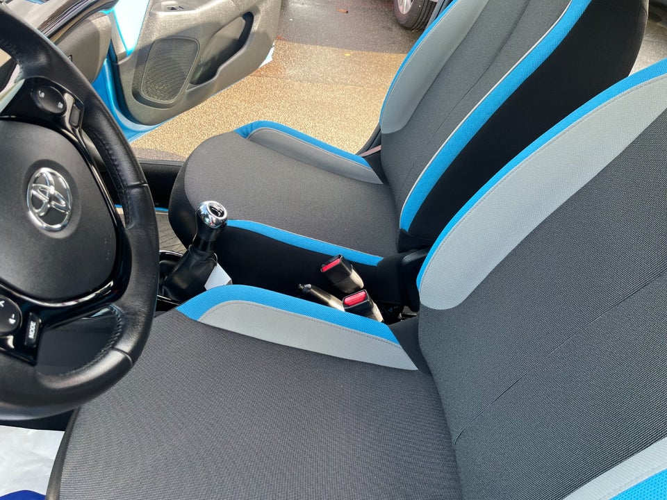 Toyota Aygo 1,0 VVT-i x-cite 5d