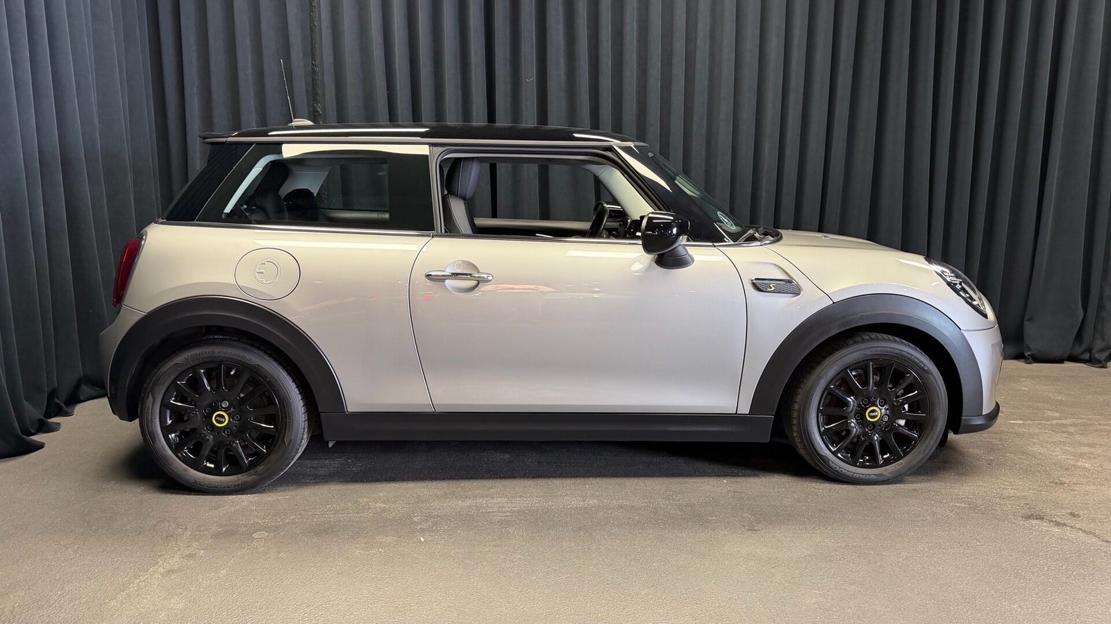 MINI Cooper SE Classic Trim 3d
