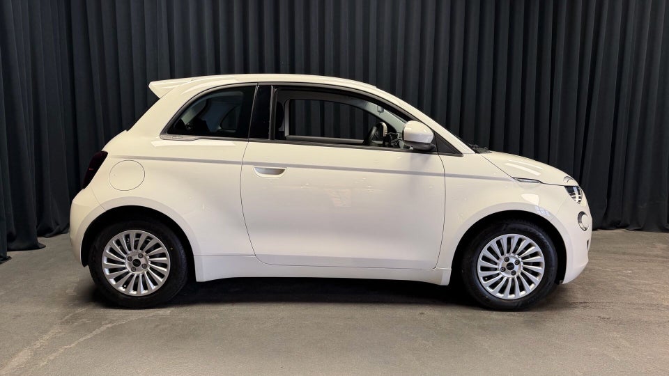 Fiat 500e 24 Action 3d