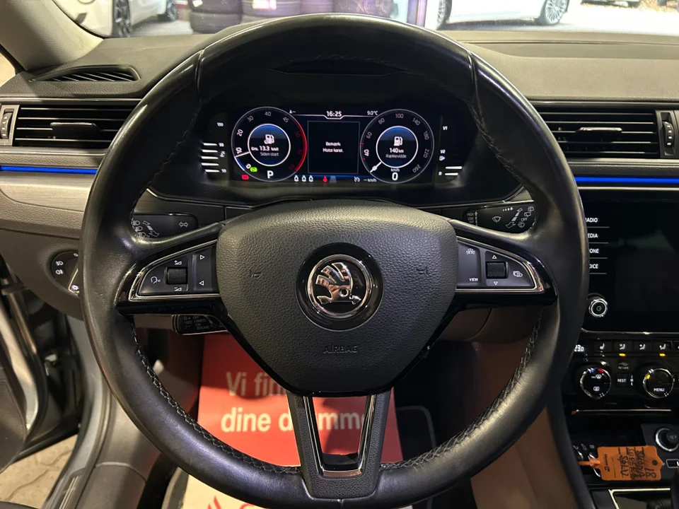 Skoda Superb 2,0 TDi 150 Style Combi DSG 5d