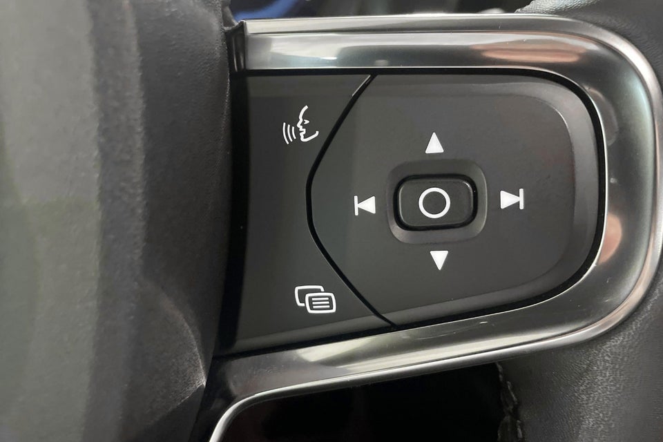 Volvo XC40 ReCharge Core 5d