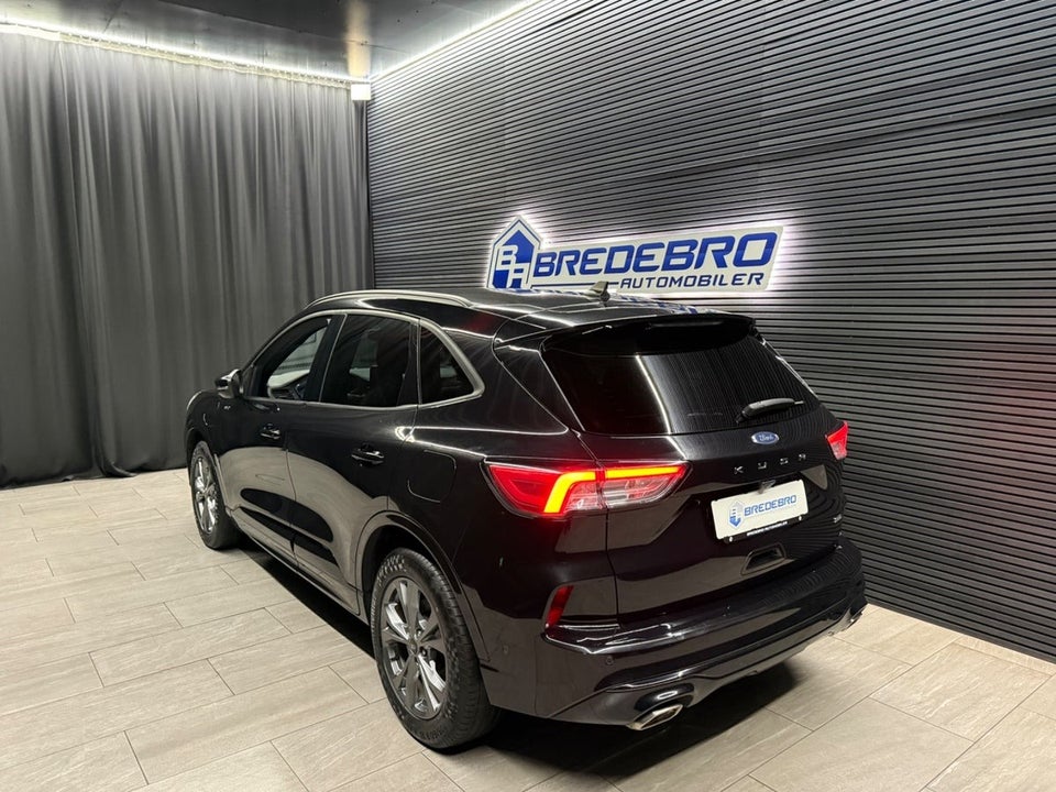 Ford Kuga 2,5 PHEV ST-Line X CVT 5d