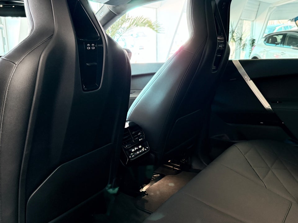 BMW iX xDrive40 Fully Charged Sport 5d