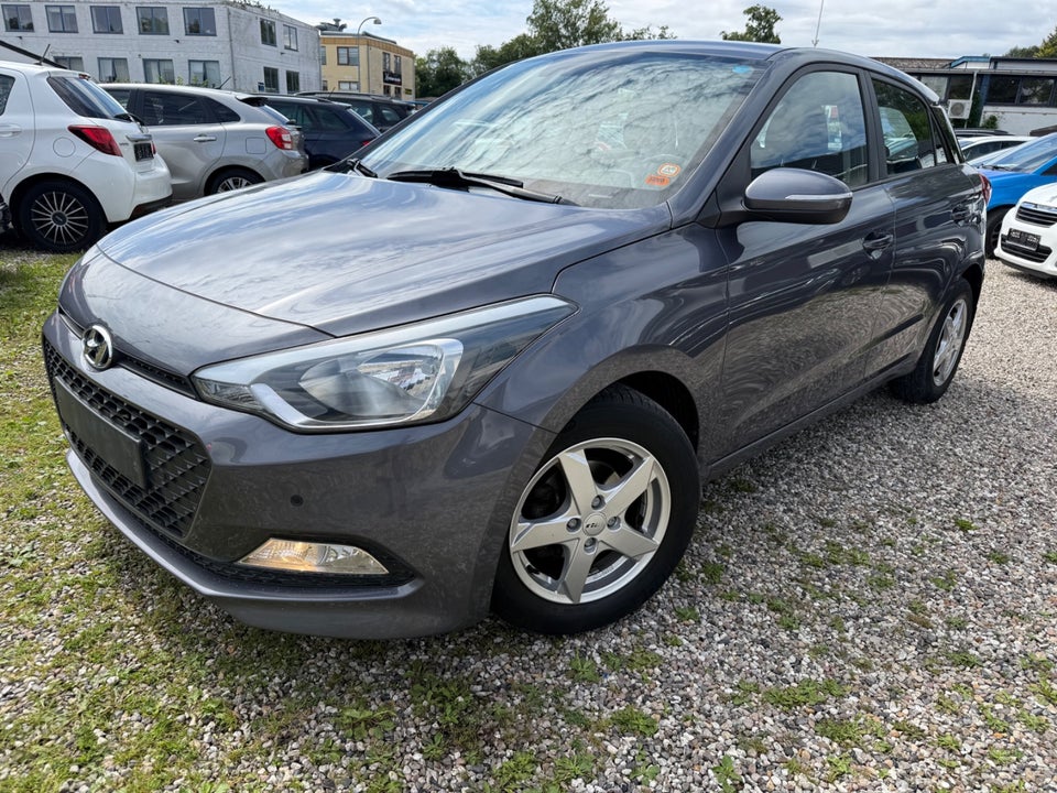 Hyundai i20 1,4 Trend aut. 5d