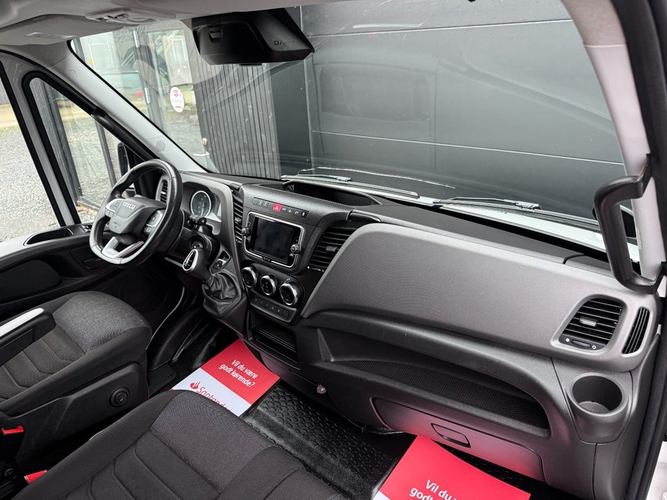 Iveco Daily 3,0 35C18 12m³ Van AG8