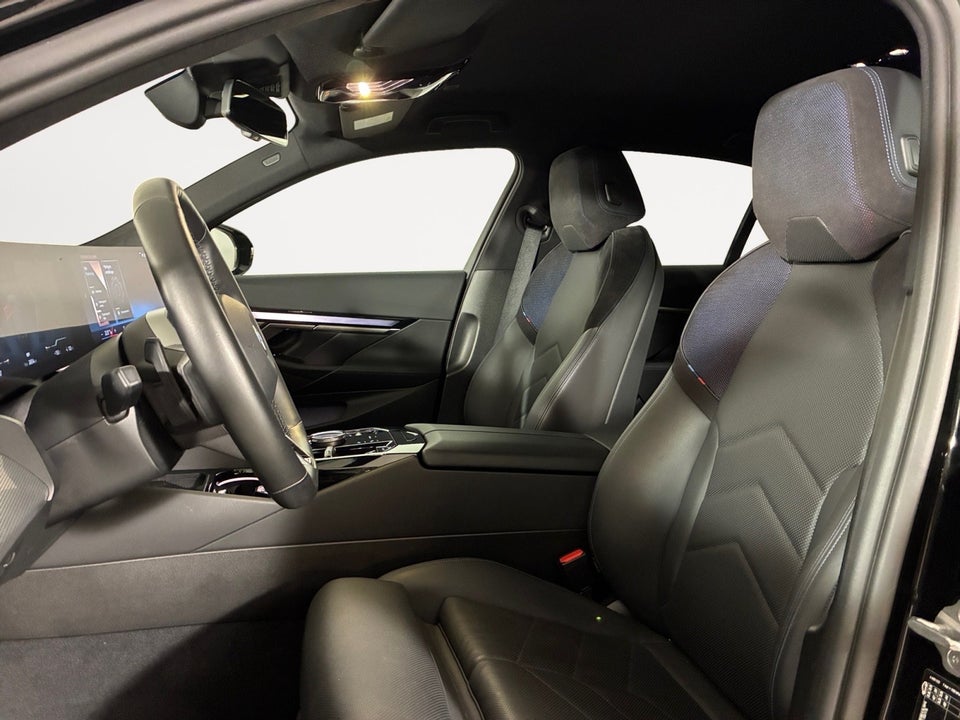 BMW i5 eDrive40 M-Sport 4d