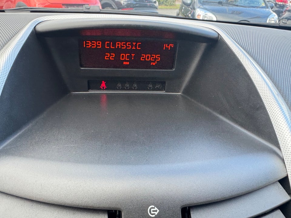 Peugeot 207 1,6 VTi Premium 5d