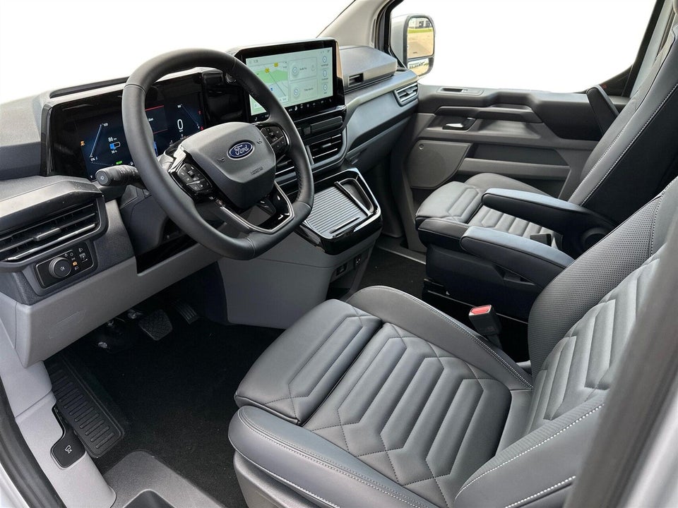 Ford E-Tourneo Custom 340L 64 Titanium X