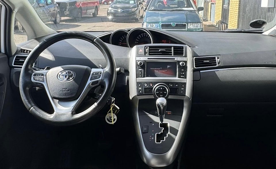 Toyota Verso 1,8 VVT-i T2 Touch MDS 7prs 5d
