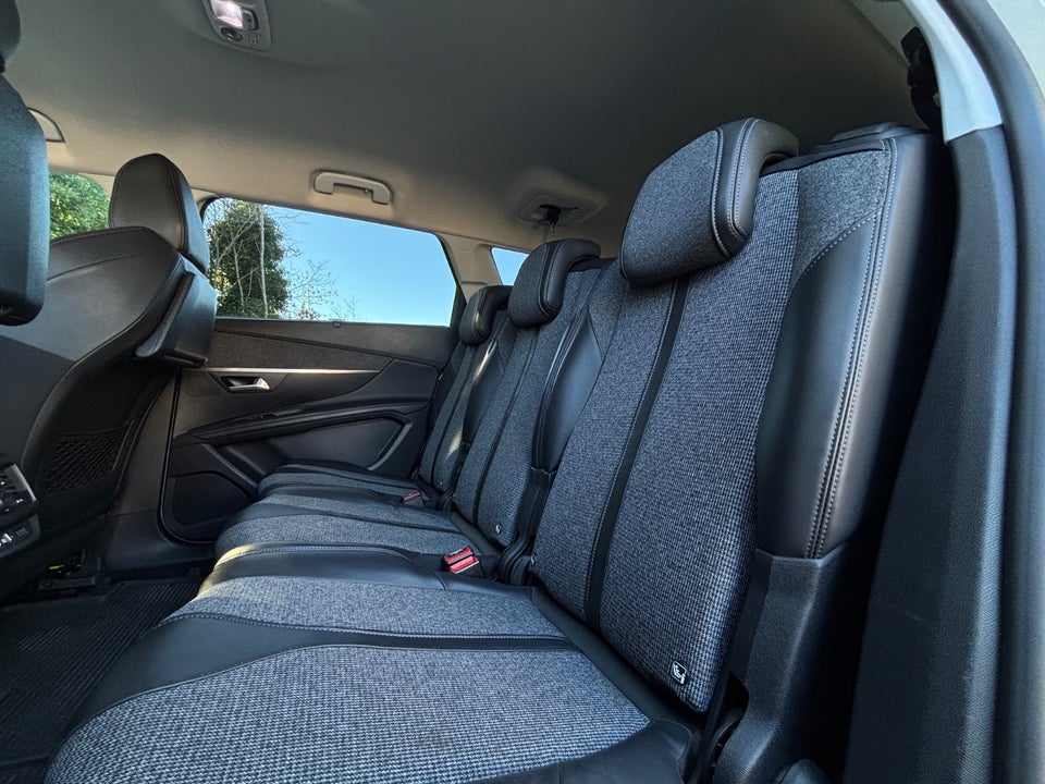 Peugeot 5008 1,2 e-THP 130 Allure EAT6 7prs 5d