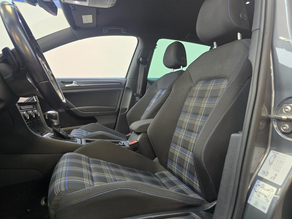 VW Golf VII 1,4 GTE DSG 5d