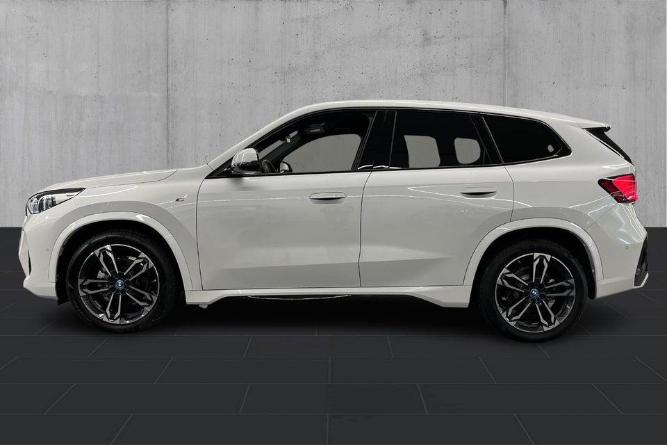 BMW iX1 eDrive20 M-Sport 5d