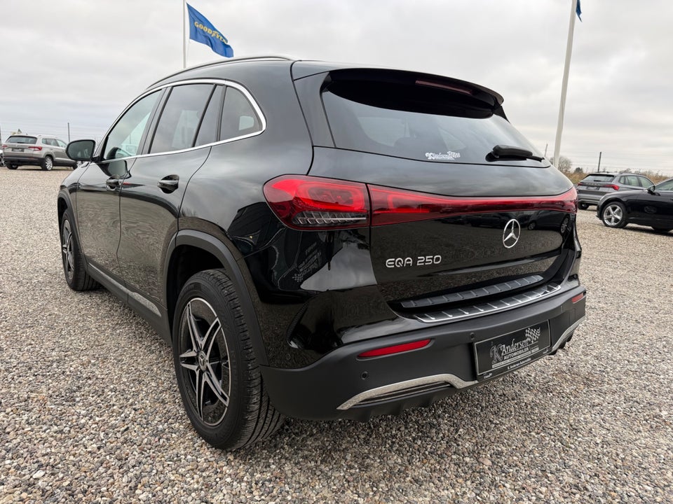 Mercedes EQA250 AMG Line 5d
