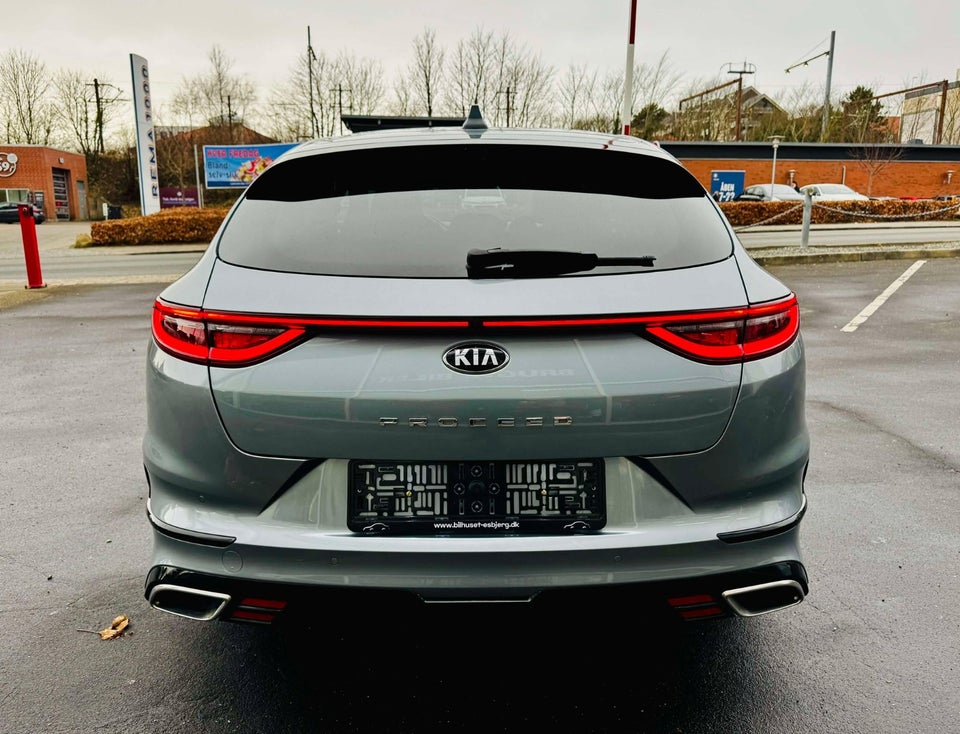 Kia ProCeed 1,6 T-GDi GT DCT 5d