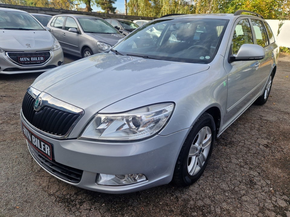 Skoda Octavia 1,6 TDi 105 Ambiente Combi GreenLine 5d