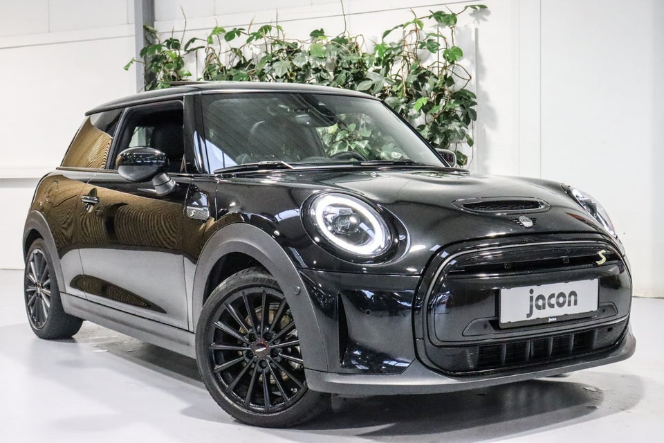 MINI Cooper SE Maximise 3d