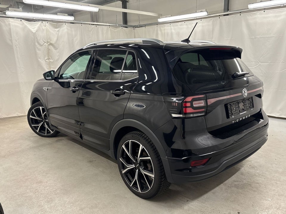 VW T-Cross 1,0 TSi 115 R-line 5d