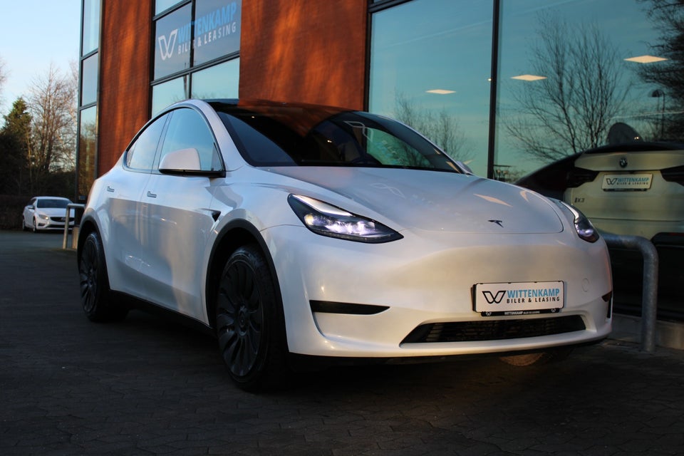 Tesla Model Y RWD 5d