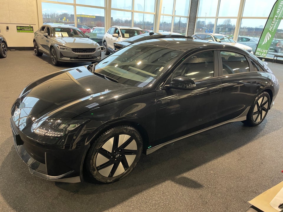 Hyundai Ioniq 6 53 Essential 4d