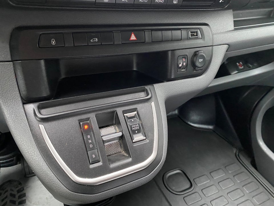 Peugeot e-Expert 75 L3 Premium Van