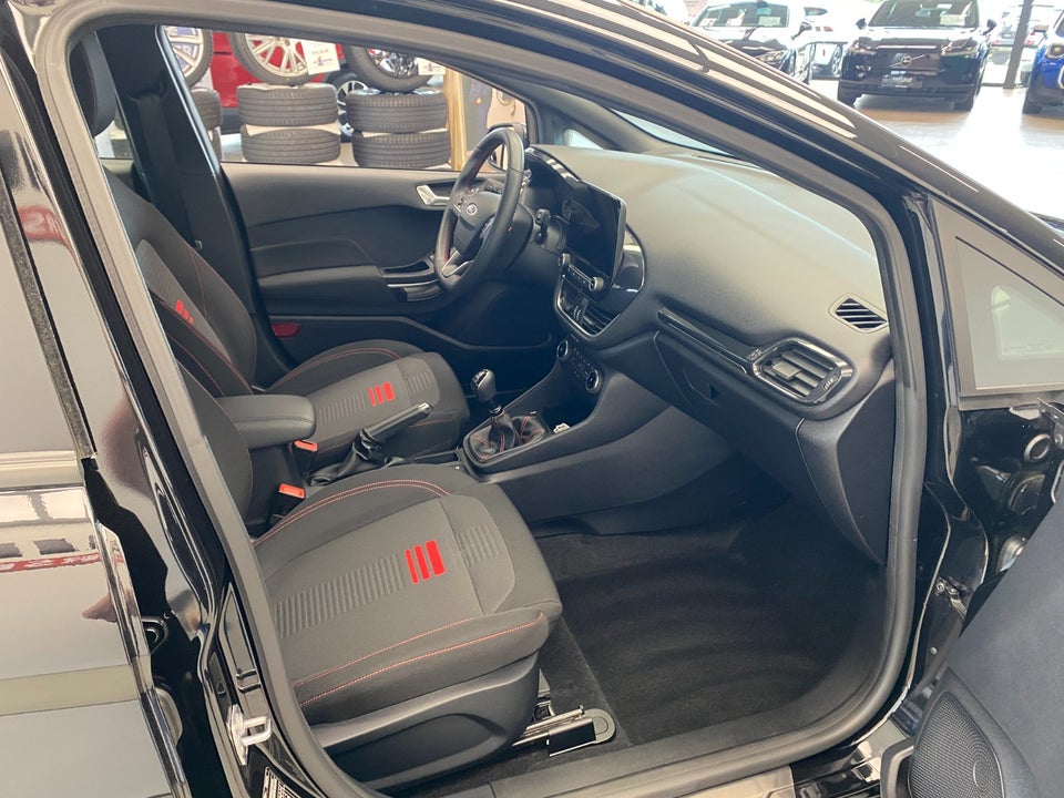 Ford Fiesta 1,0 EcoBoost mHEV ST-Line 5d