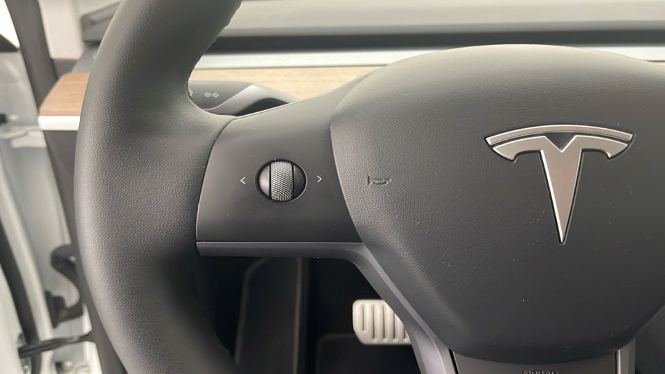 Tesla Model Y Performance AWD 5d