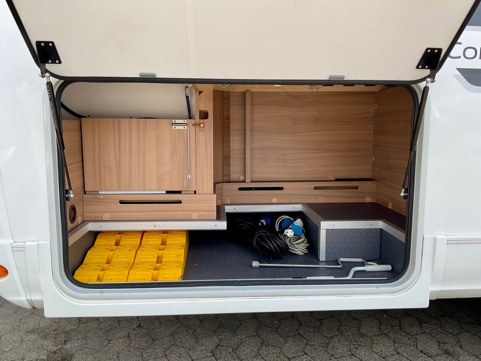 Fiat Adria 2,3 Coral Plus 670 SLT 3d