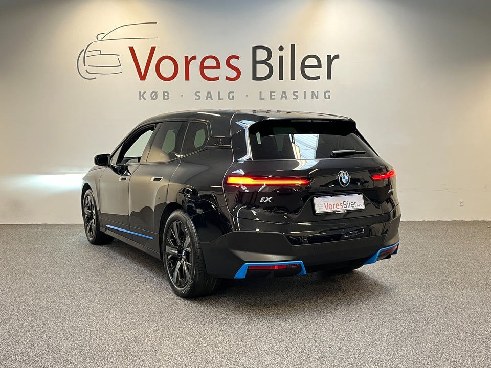 BMW iX xDrive40 5d