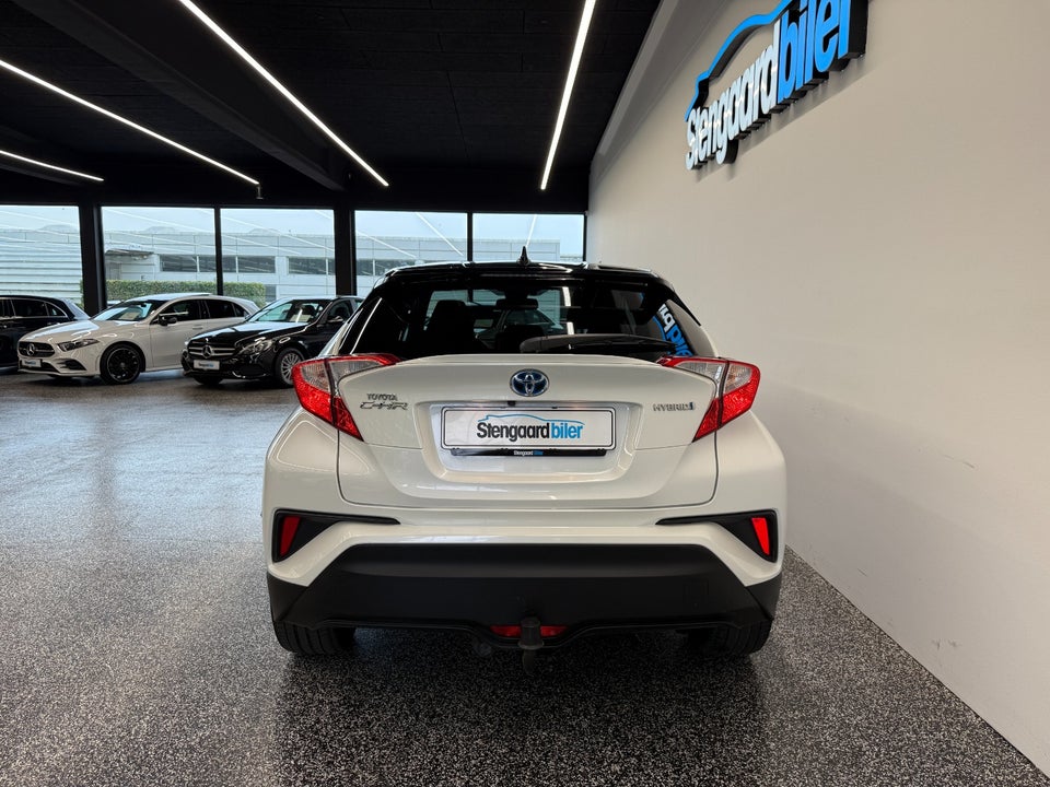 Toyota C-HR 1,8 Hybrid C-ENTER CVT 5d