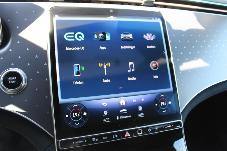 Mercedes EQE350 AMG Premium Plus 4Matic 4d