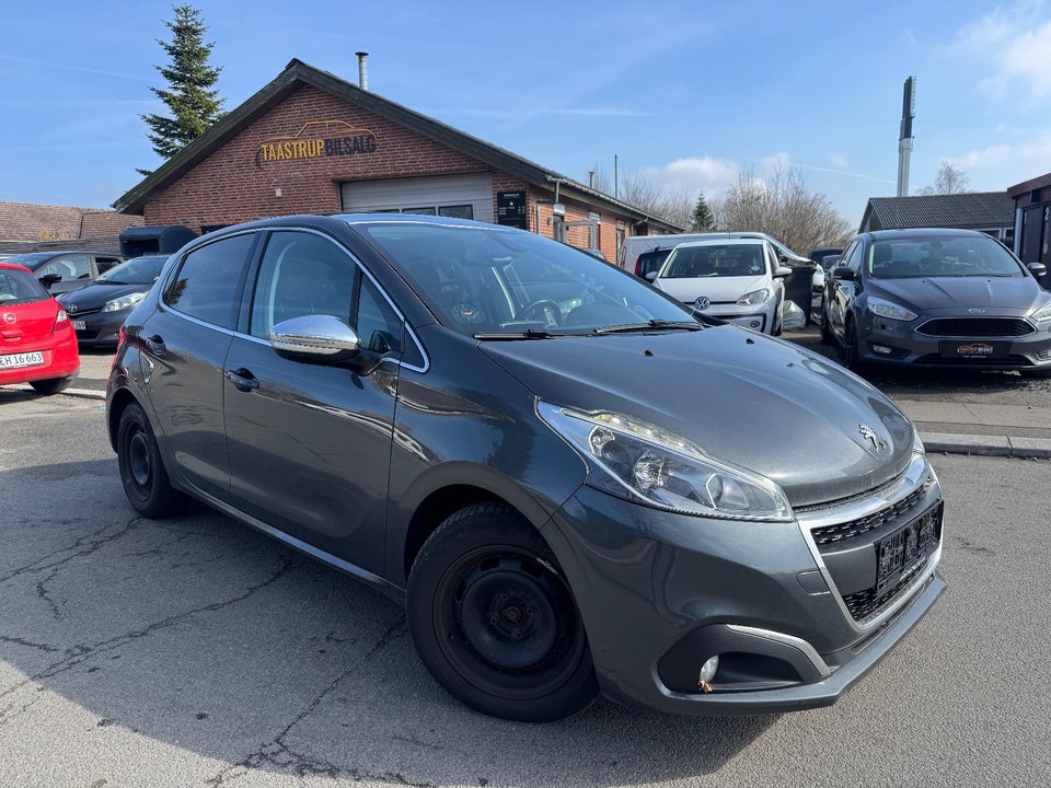 Peugeot 208 1,6 BlueHDi 100 Allure Sky 5d