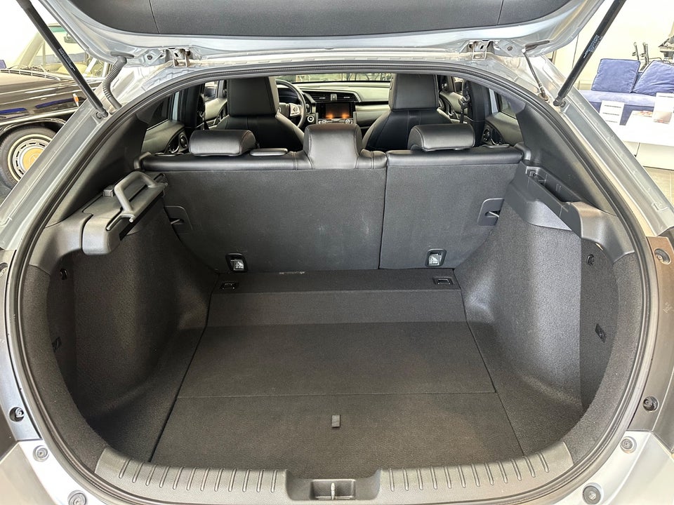 Honda Civic 1,5 VTEC Turbo Prestige CVT 5d