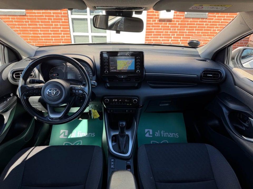 Toyota Yaris 1,5 Hybrid H3 e-CVT 5d