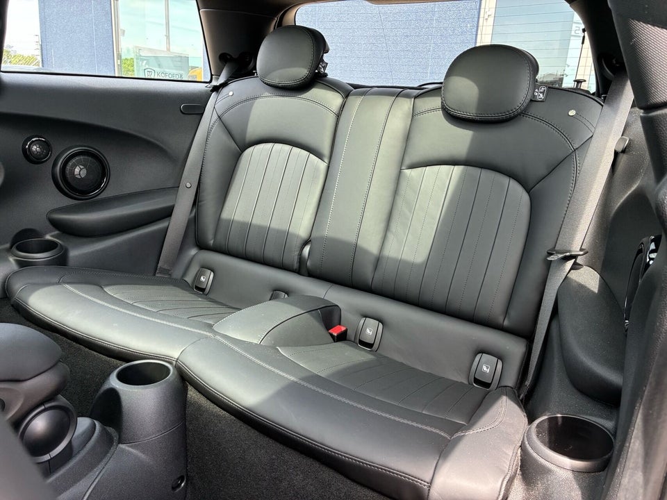 MINI Cooper SE Maximise 3d