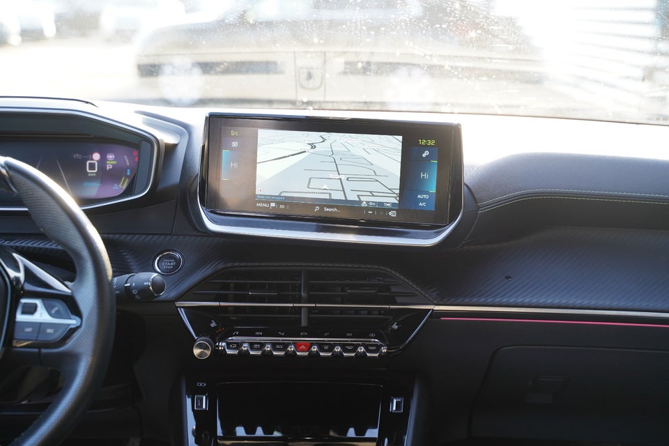 Peugeot e-208 50 GT Prime+ 5d