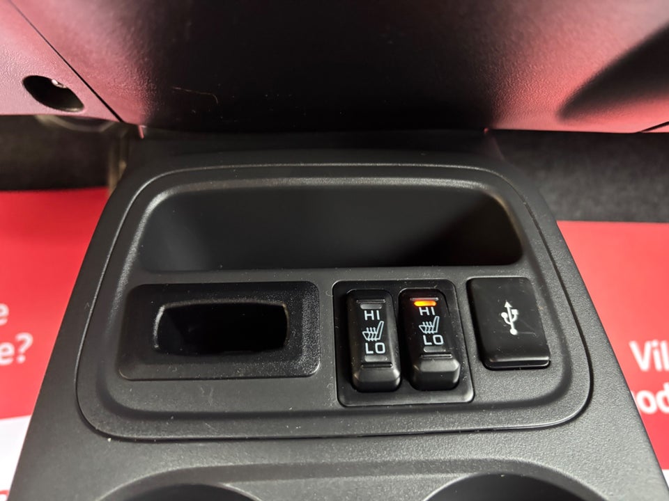 Mitsubishi Space Star 1,2 Invite+ CVT 5d