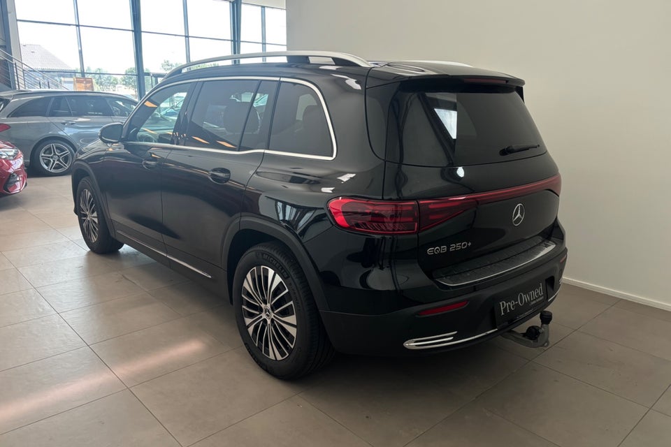 Mercedes EQB250+ Progressive 5d
