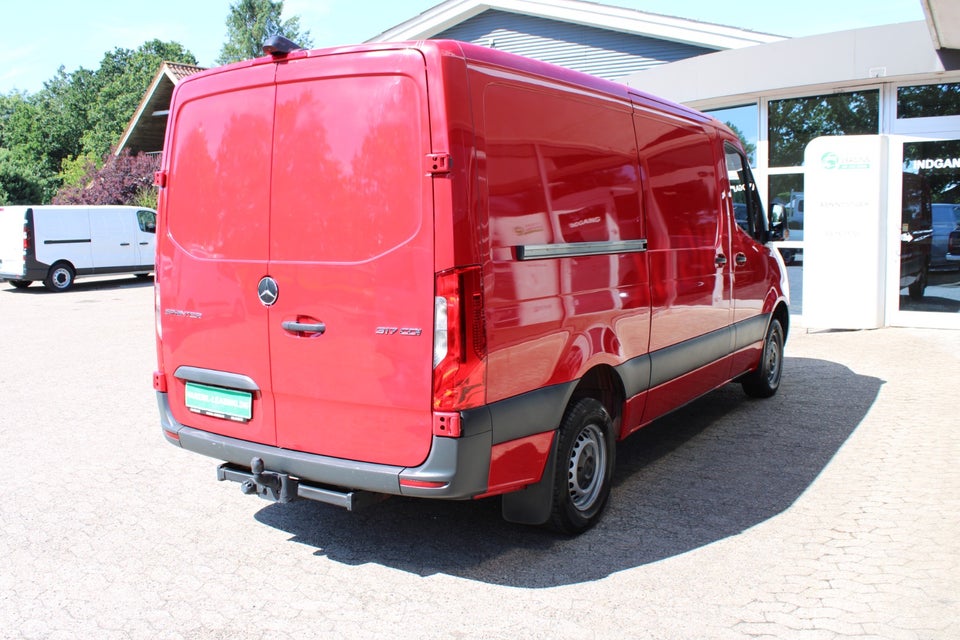 Mercedes Sprinter 317 2,0 CDi A2 Kassevogn aut. RWD