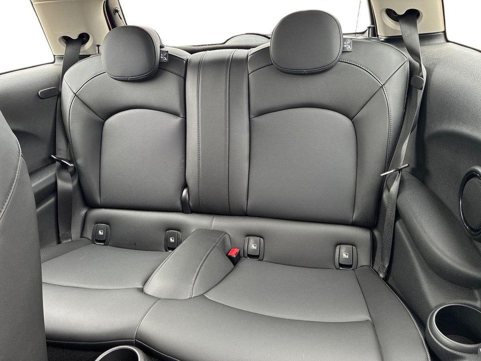 MINI Cooper SE Camden Edition 3d