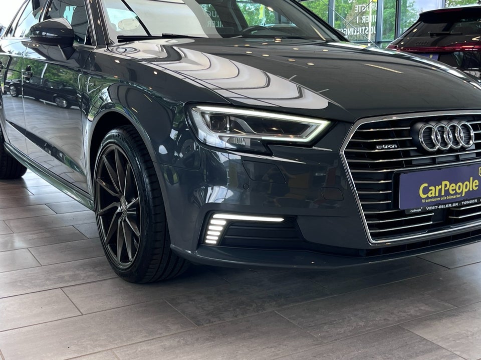 Audi A3 1,4 e-tron Sportback S-tr. 5d