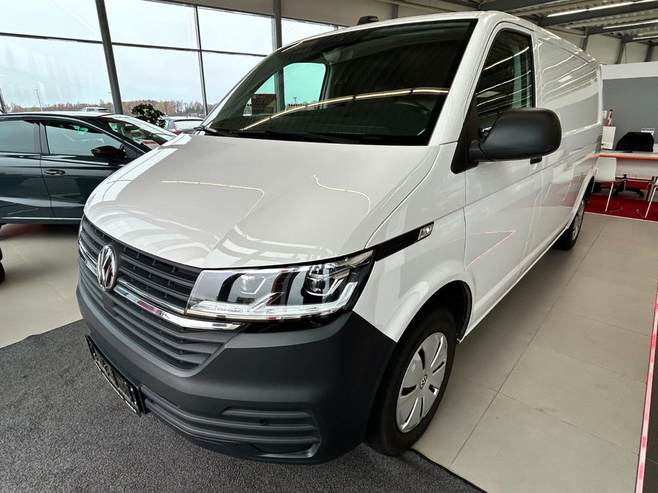 VW Transporter 2,0 TDi 150 Kassevogn lang