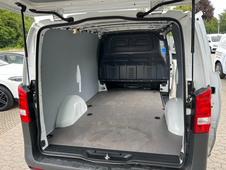 Mercedes Vito 114 2,0 CDi A2 Kassevogn PRO aut. RWD