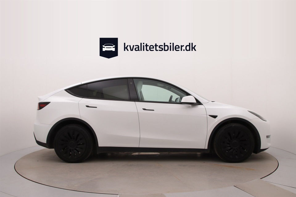 Tesla Model Y Long Range AWD 5d