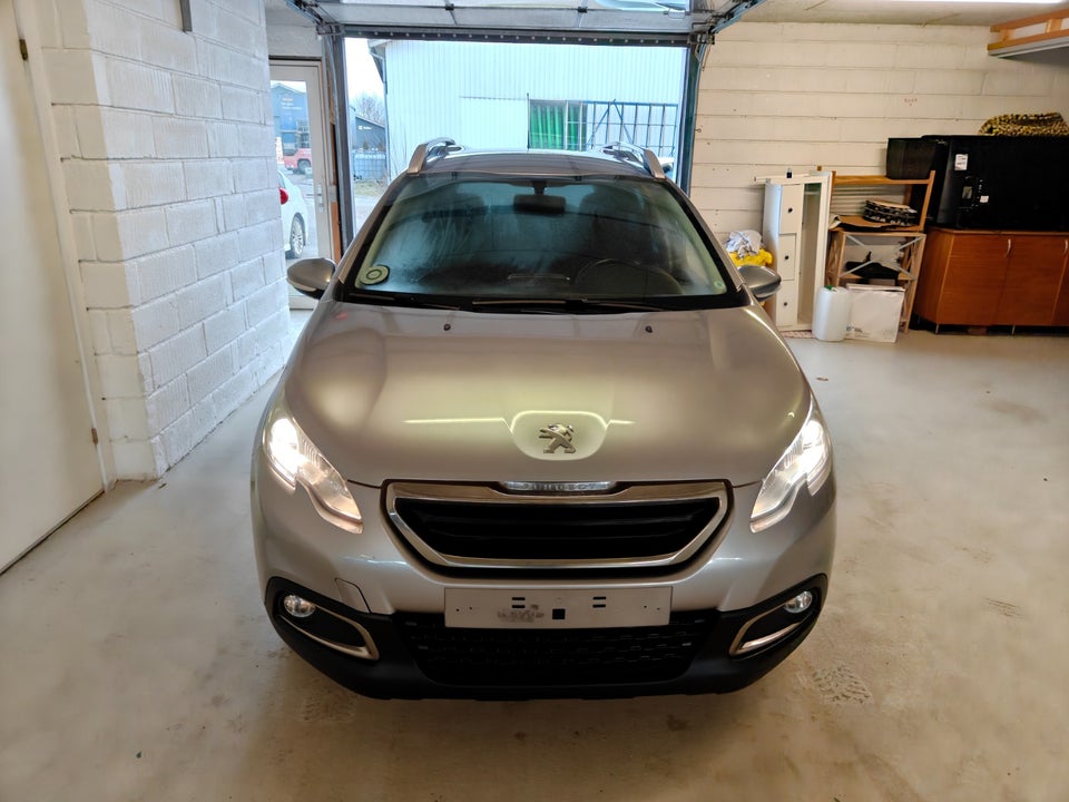 Peugeot 2008 1,2 VTi 82 Active Motion 5d