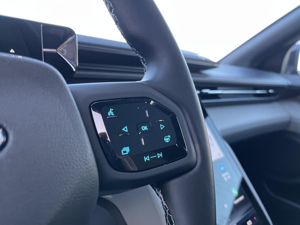 Ford Capri 77 Premium Extended Range 5d