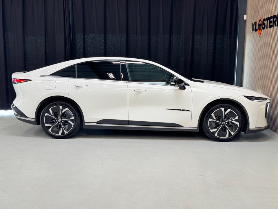 Mazda 6e Takumi Long Range 5d