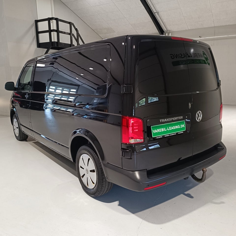 VW Transporter 2,0 TDi 150 Kassevogn lang