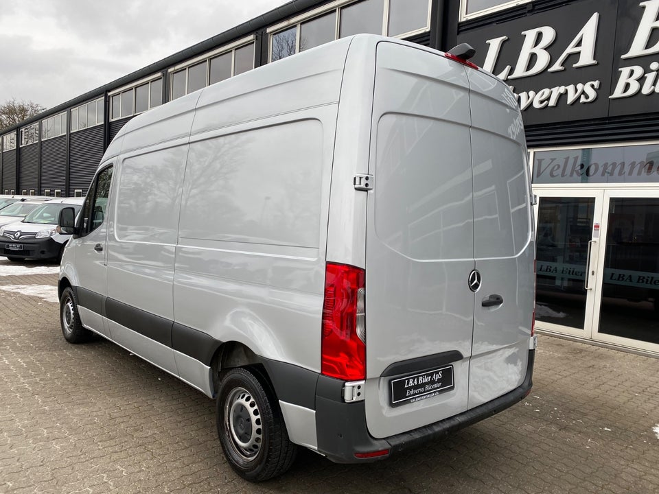 Mercedes Sprinter 215 2,0 CDi A2 Kassevogn aut. FWD