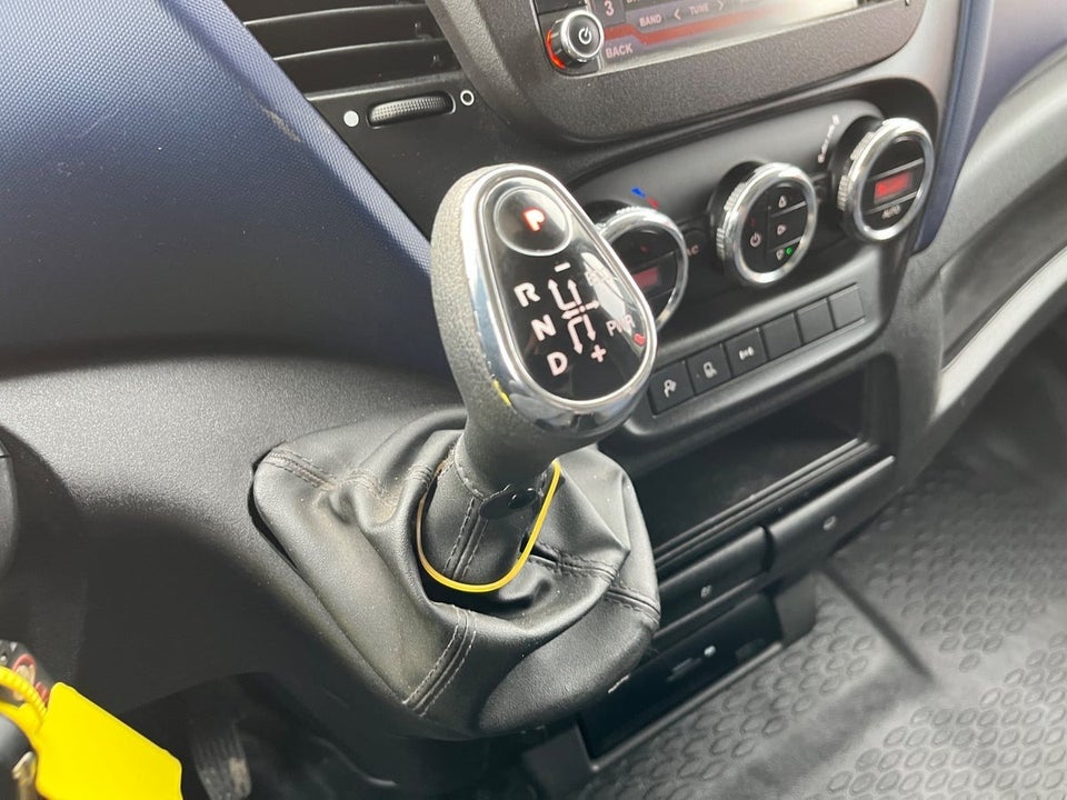 Iveco Daily 3,0 35C18 12m³ Van AG8